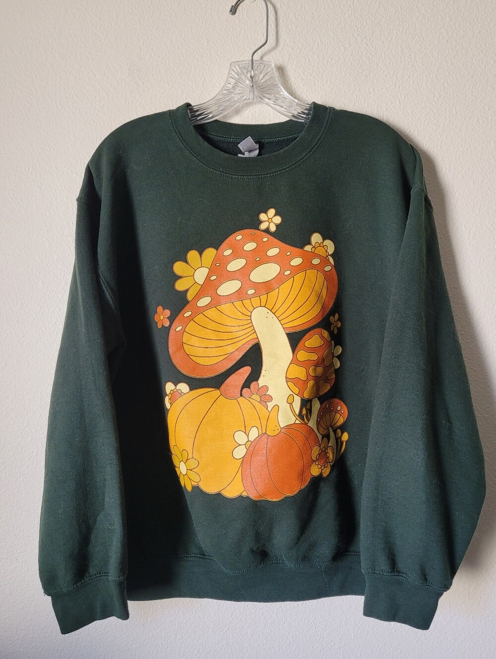Gildan Jack & Bec Crewneck Sweatshirt Mushroom Pumpkin Graphic Fall Halloween